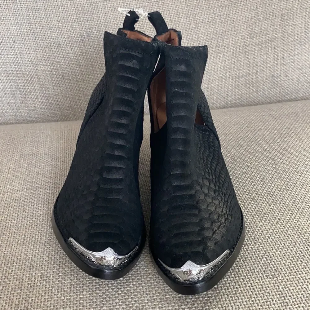 NWOT Jeffrey Campbell Cromwell Cutout Western Boot Size 6